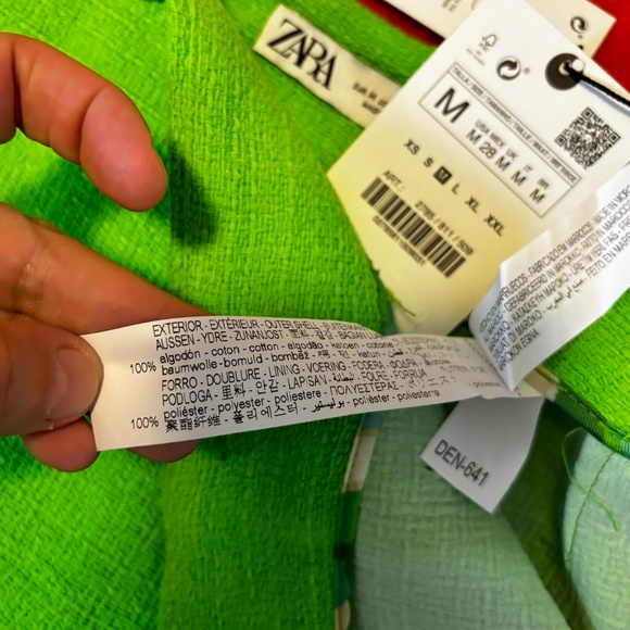 Zara neon green boucle buttoned textured mini skirt NWT - Picture 8 of 11